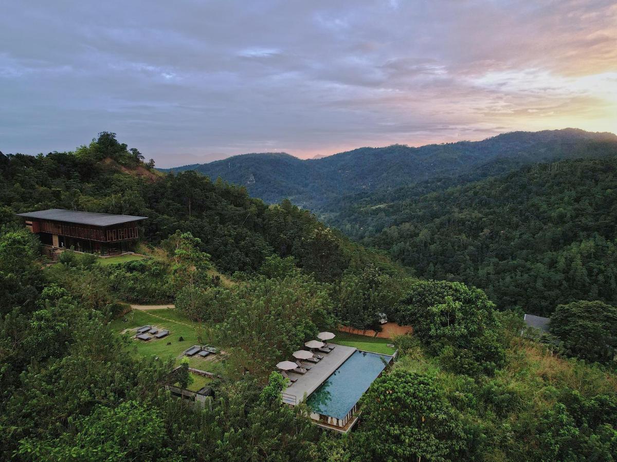 Santani Resort & Spa Kandy Exterior foto