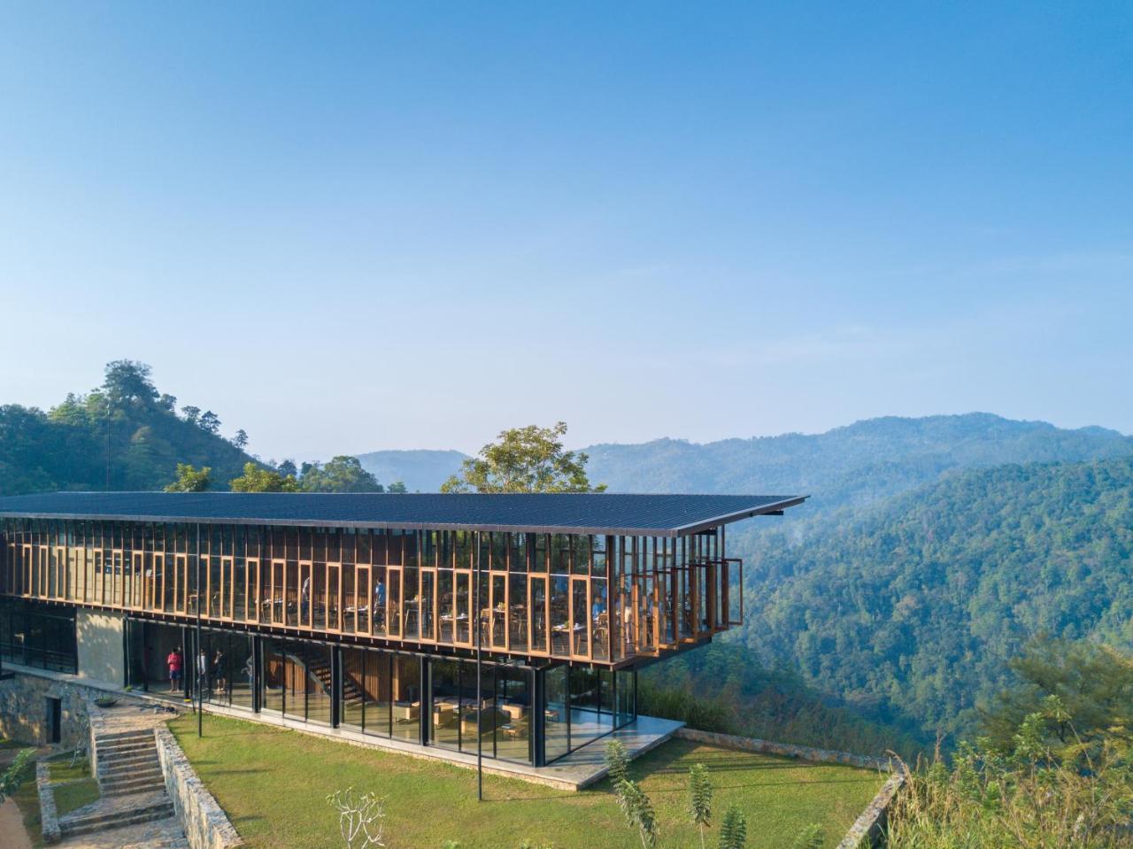 Santani Resort & Spa Kandy Exterior foto